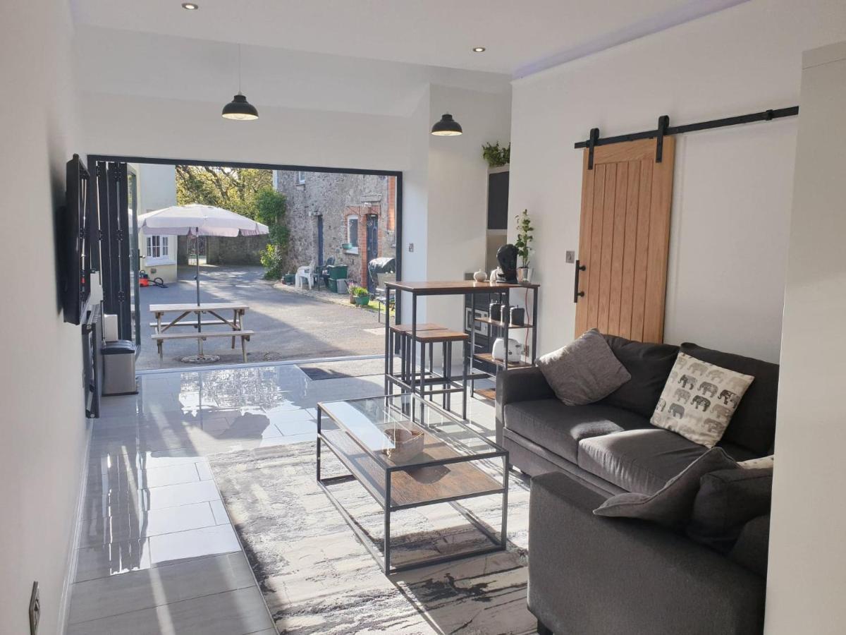 The Studio, Luxury Modern Apartment In The South Hams, Stunning Walks On The Doorstep, A 20 Minute Drive To The Beautiful Sandy Beaches, Quiet Courtyard Setting, Shops, Bars And Restaurants A Short Walk Away! Ivybridge Exterior foto